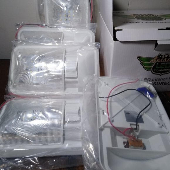 5 Pack Leisure Time RV/Marine Dome Lights NEW - Picture 1 of 5